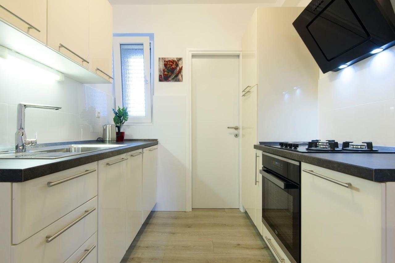 Apartment Relja Zadar Buitenkant foto