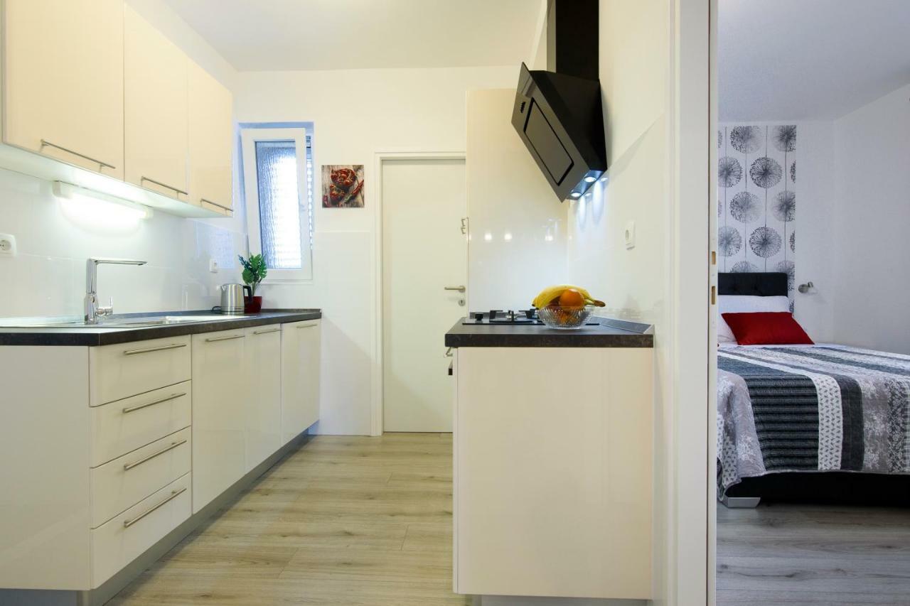 Apartment Relja Zadar Buitenkant foto