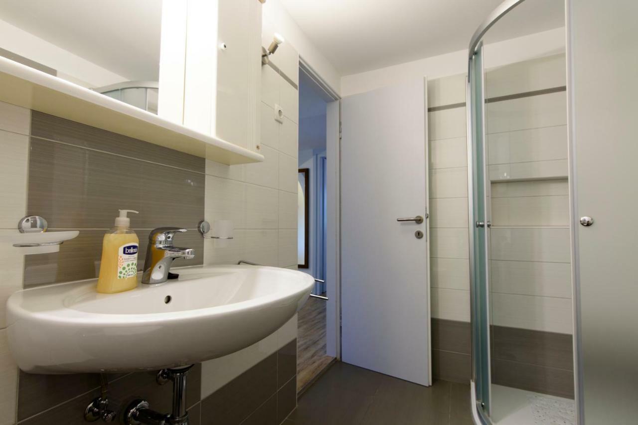 Apartment Relja Zadar Buitenkant foto